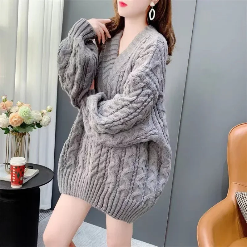 Spring Autumn New Style V-Neck Cable Knit Sweater Women's Loose Fit Outerwear Casual Sensible Niche Knitted Top Versatile Trendy