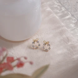 Mousse Small D Bow Earrings Advanced Sense Short Studs without Piercing Mosquito Coils Ear Clip Female Ear Accessories Niche Uni