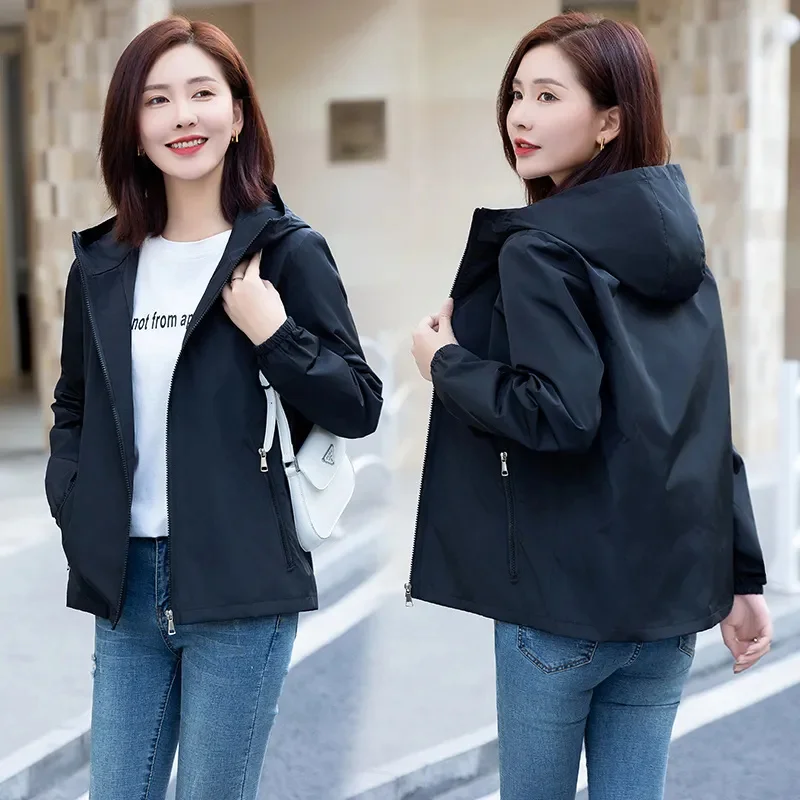 

Fashion Women Short Trench Coat New Spring Autumn Windproof And Waterproof Hooded Coats With Inner Pocket Ladies Short Jacket