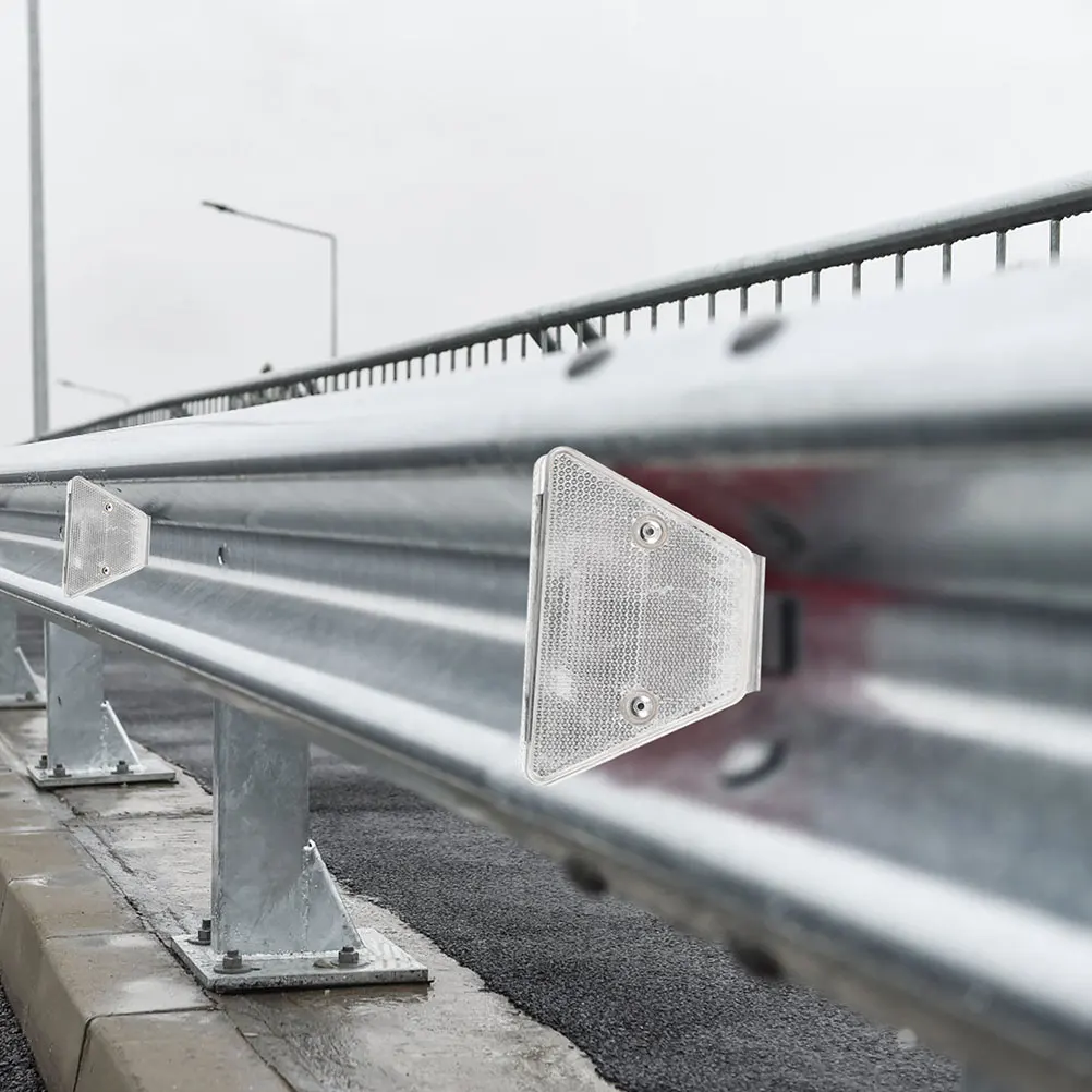 

2 Pcs Delineator Driveway Markers Road Guardrail Triangle Reflector Driving Reflectors for Garden Iron