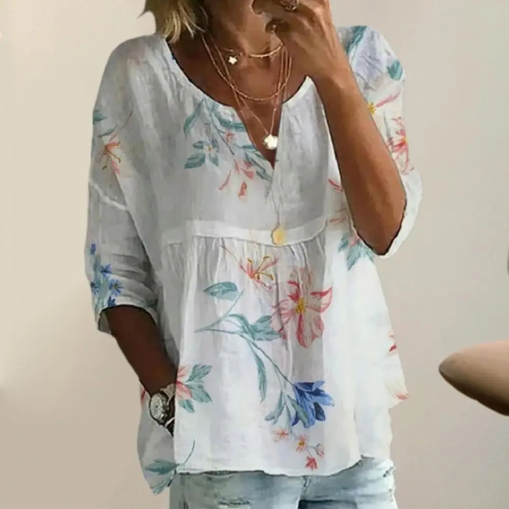 Versatile Women Casual Top Floral Print V-neck Casual T-shirt Breathable Loose Fit Women's Summer Top with Retro Print Pullover