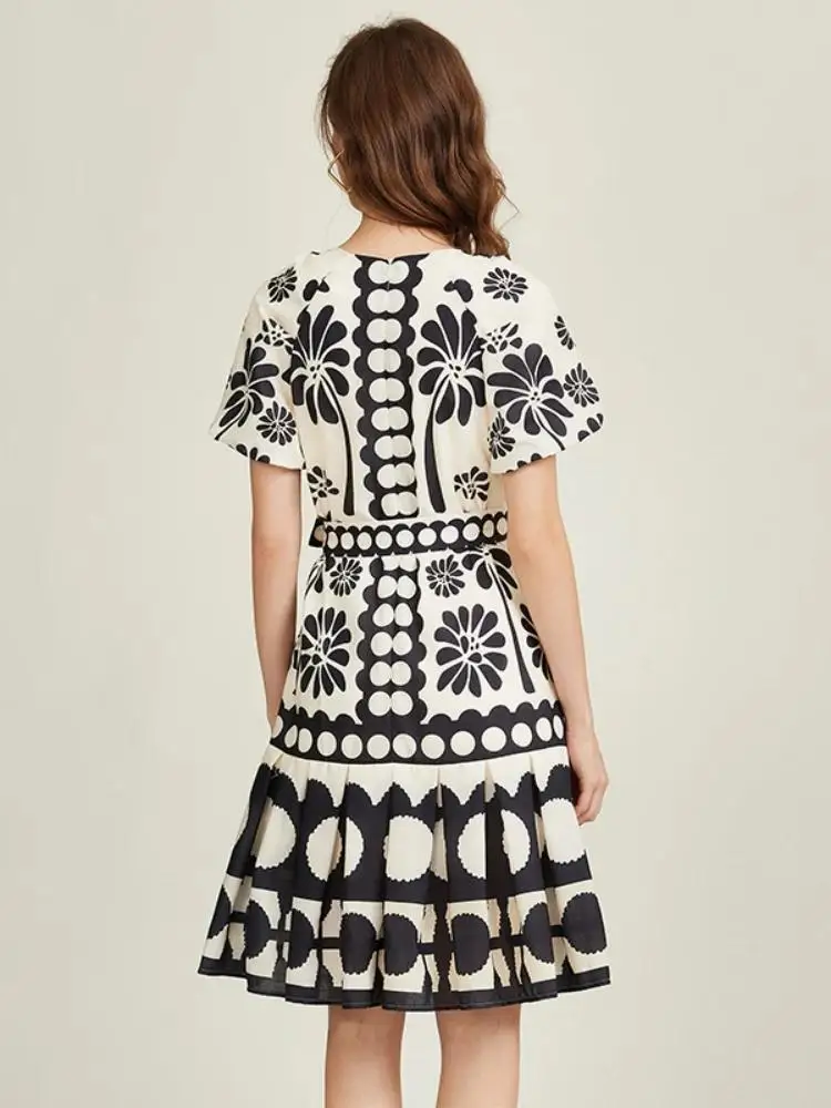 เสื้อผ้าผู้หญิงพัฟแขนเสื้อลูกไม้ขึ้นเข็มขัดจีบชุดฤดูร้อนคลาสสิกสีดําสีขาว Contrast Dot พิมพ์ผ้าฝ้ายผ้าลินินเสื้อผ้าชายหาด