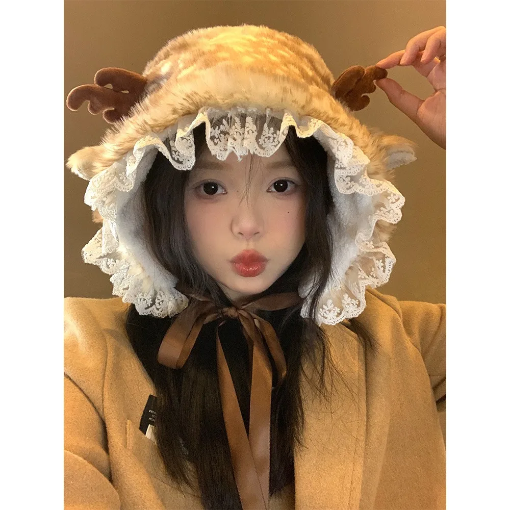 

Japanese Winter Women's Furry Windproof Pullover Bomber Hat for Girl Plush Lace Trimed Ear Protection Christmas Hat Gorras