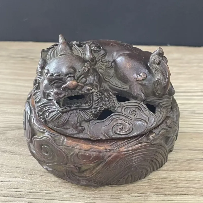 Antique miscellaneous items, Pixiu , collectible incense burner, exquisite craftsmanship for tea ceremonies, purpl