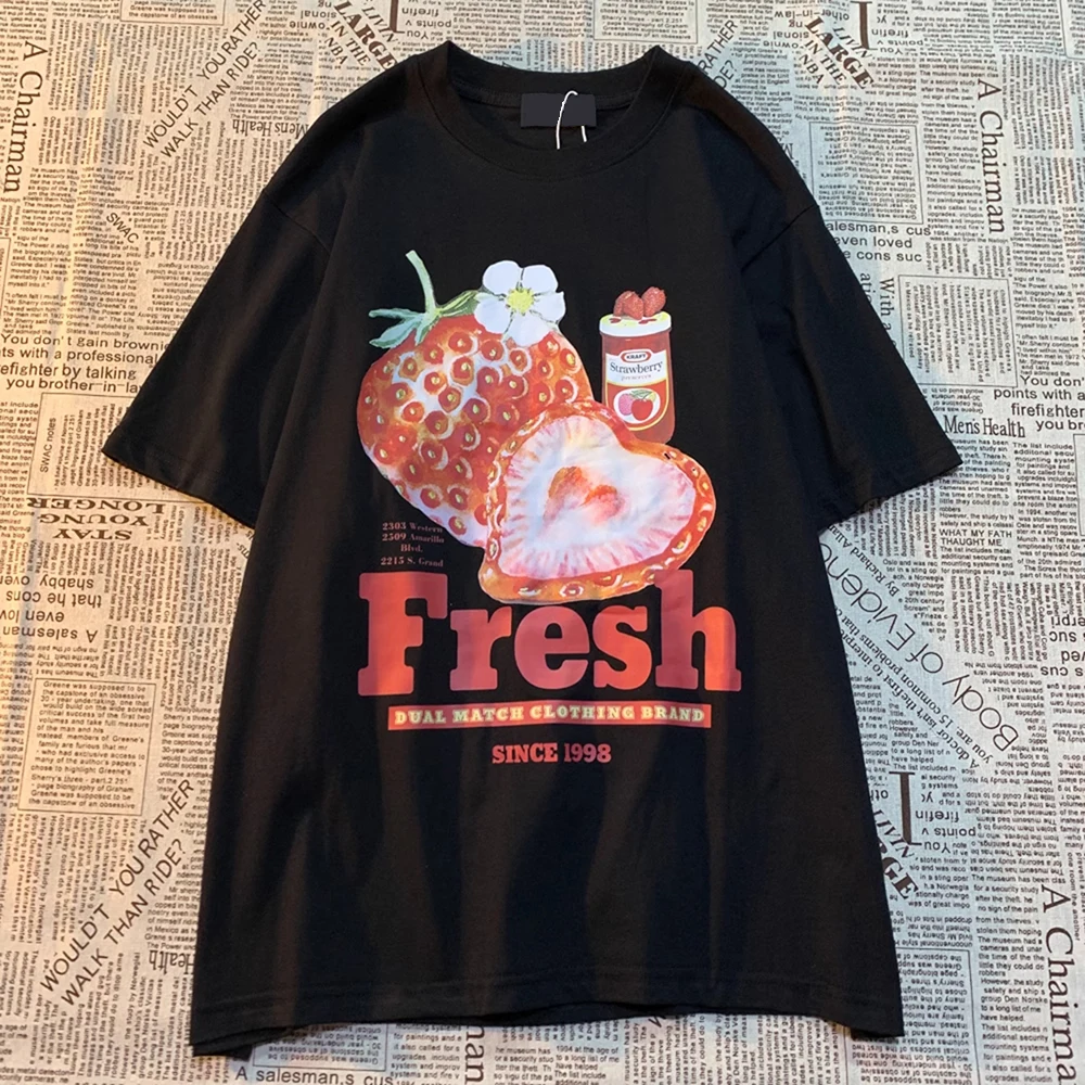 Fresh Strawberry American Retro Creative Printed Short Sleeved T-shirt Men Women Trendy Brand Loose Versatile Half Sleeved Shirt