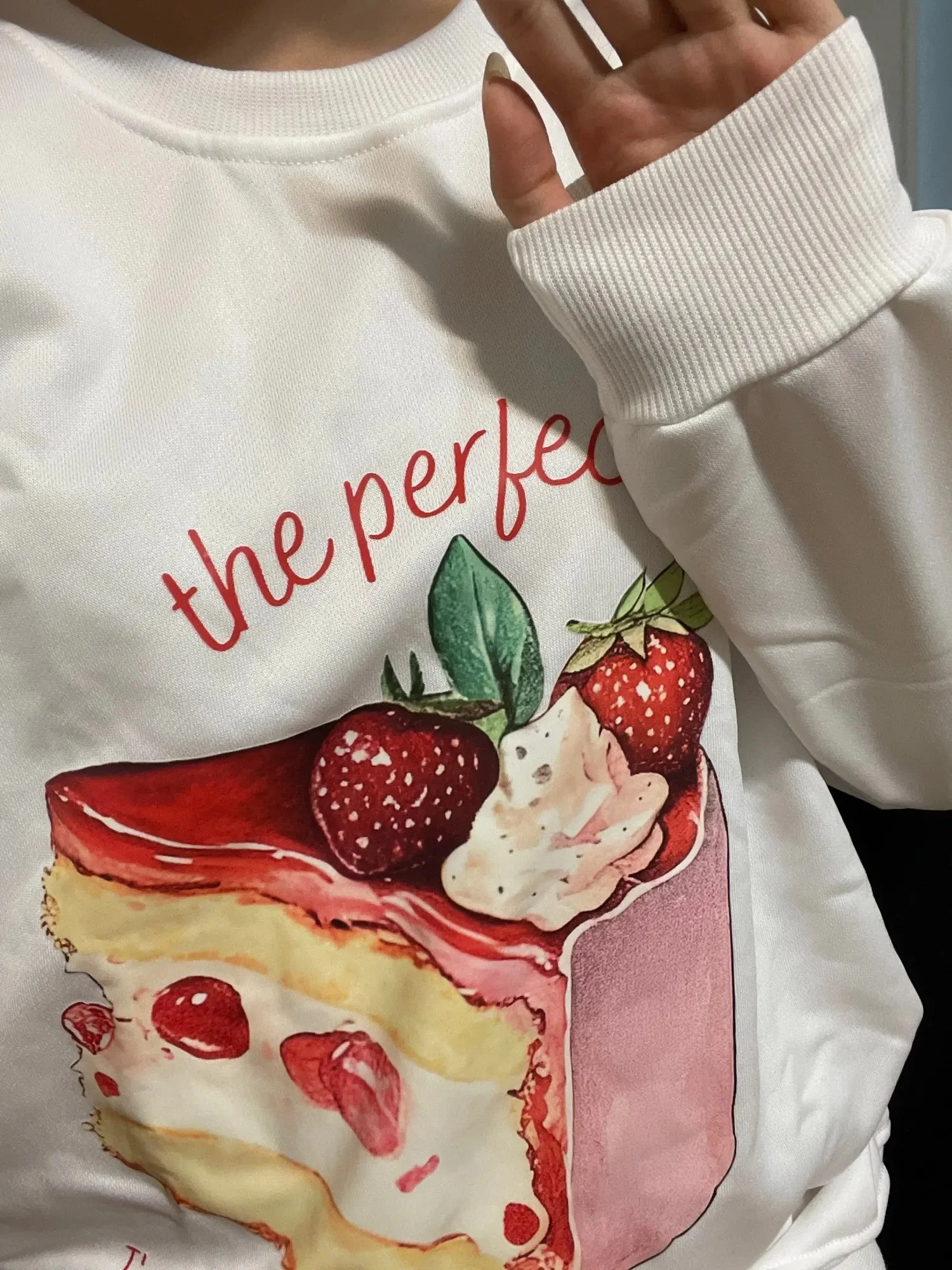 Strawberry Cake Patisserie Pullover for Baker, Trendy Crewneck Sweatshirt, Gift for Bake Lover, Preppy Sweatshirt, Gift for Her