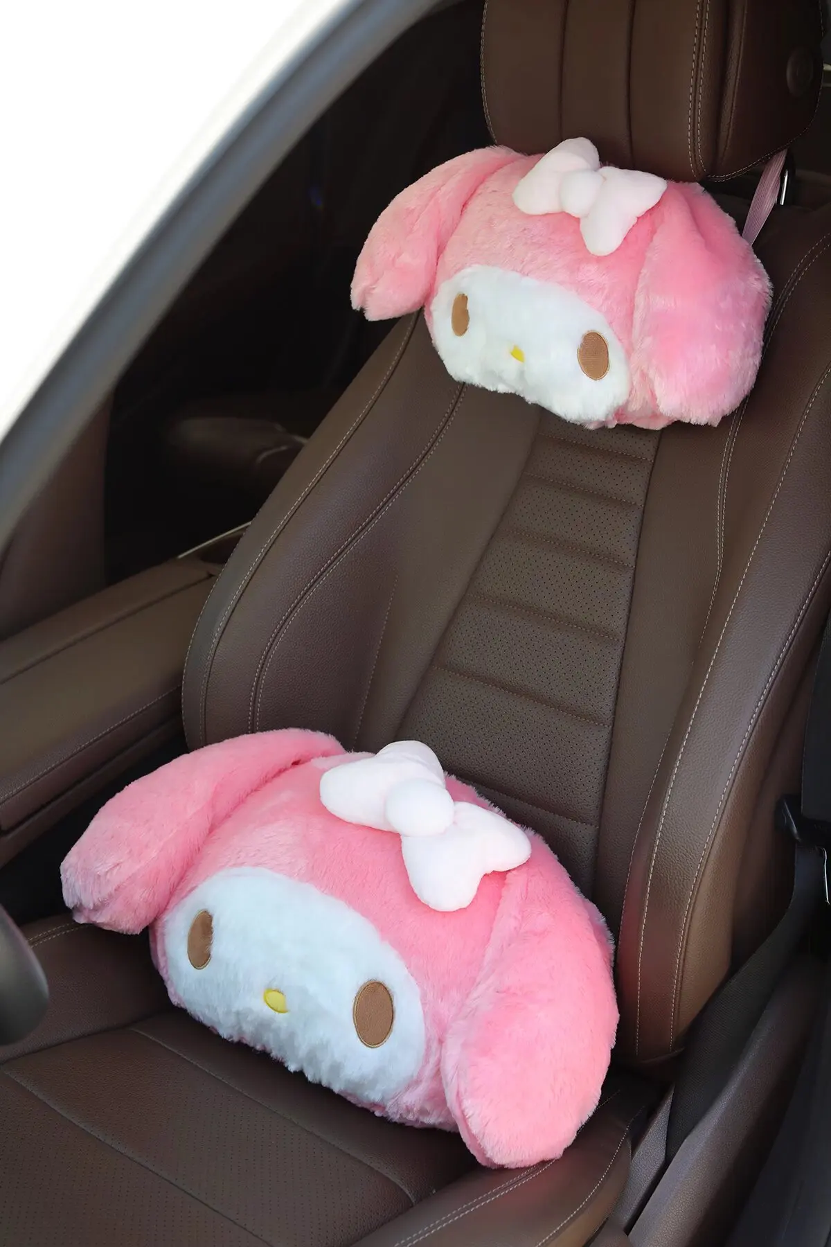 Sanrio My Melody Plush ของเล่น My Melody Headrest Hug หมอนสบายเบาะรถ Melody Plushies โซฟาหมอนตกแต่ง