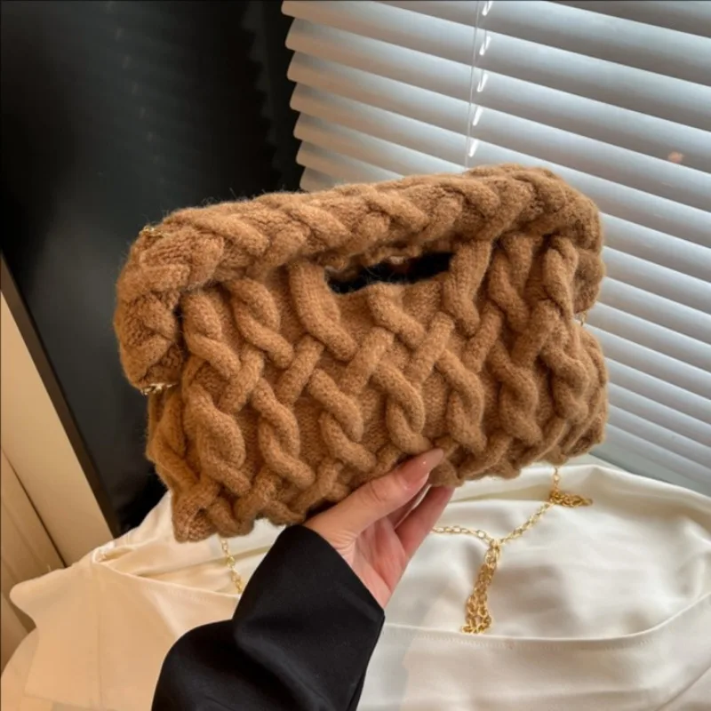 

Осень-зима 2025 г., новая модная тканая сумка-тоут ручной работы, дизайнерская роскошная сумка для женщин, модная сумка через плечо с цепочкой