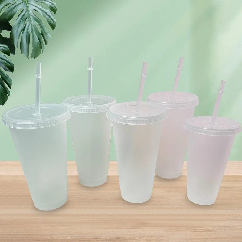 蓋付きの白いストローカップ,色が変わるコーヒーカップ,再利用可能,プラスチック製,マット仕上げ,カップル用,500 ml, 700ml