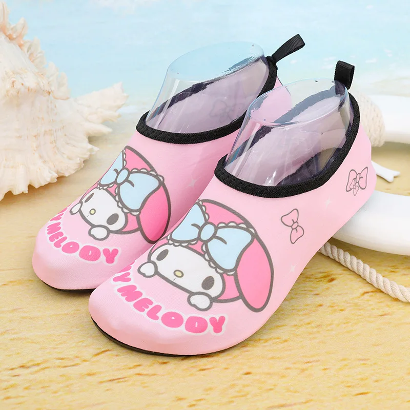 Sanrio Obuwie codzienne dla chłopców i dziewcząt Letnie buty plażowe Miękkie dno Dziecięce buty podłogowe Wygodne buty domowe