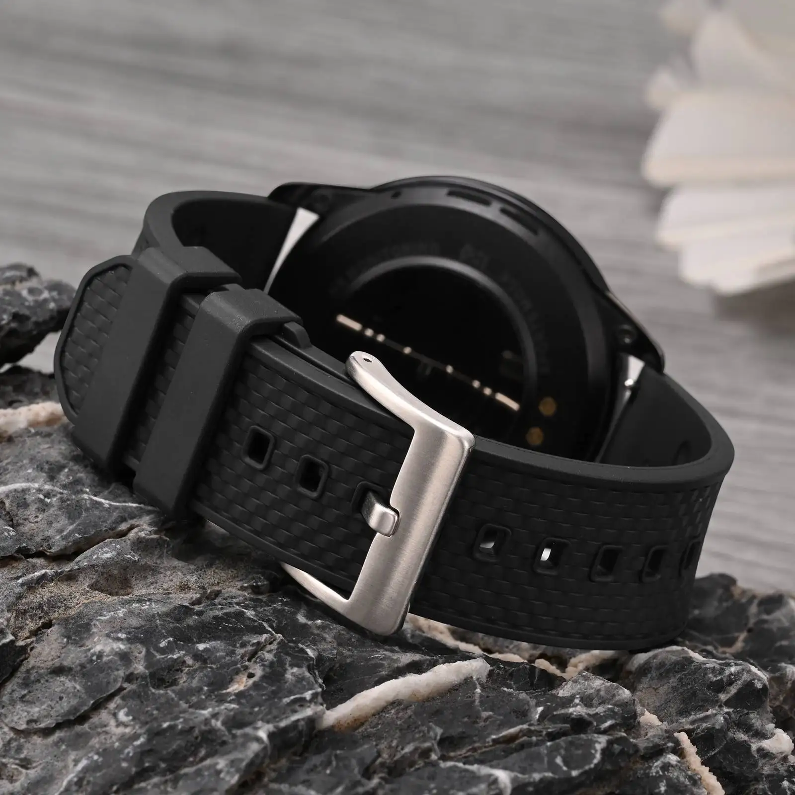 ANBEER FKM Watch Strap Replacement and Adjustable 20mm 22mm Wristband for Men Stainless Steel Buckle Quick Release Watchband