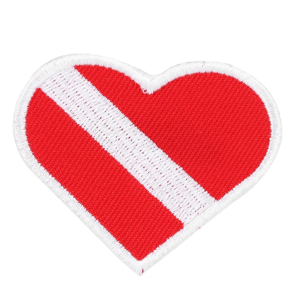 Heart-Shaped Scuba Diving Embroidery Patch - Dive Badge for Vests, Bags, & Caps