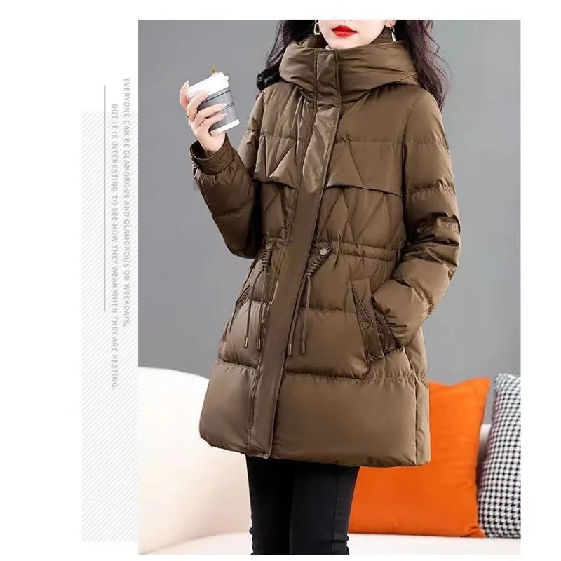Mittellange Damenmodelle sehen dünn aus, Winter, neue Mode, verdickte Baumwolle, gepolsterte Kleidung, Taille, Daunen, schmal geschnittene, bequeme Jacke