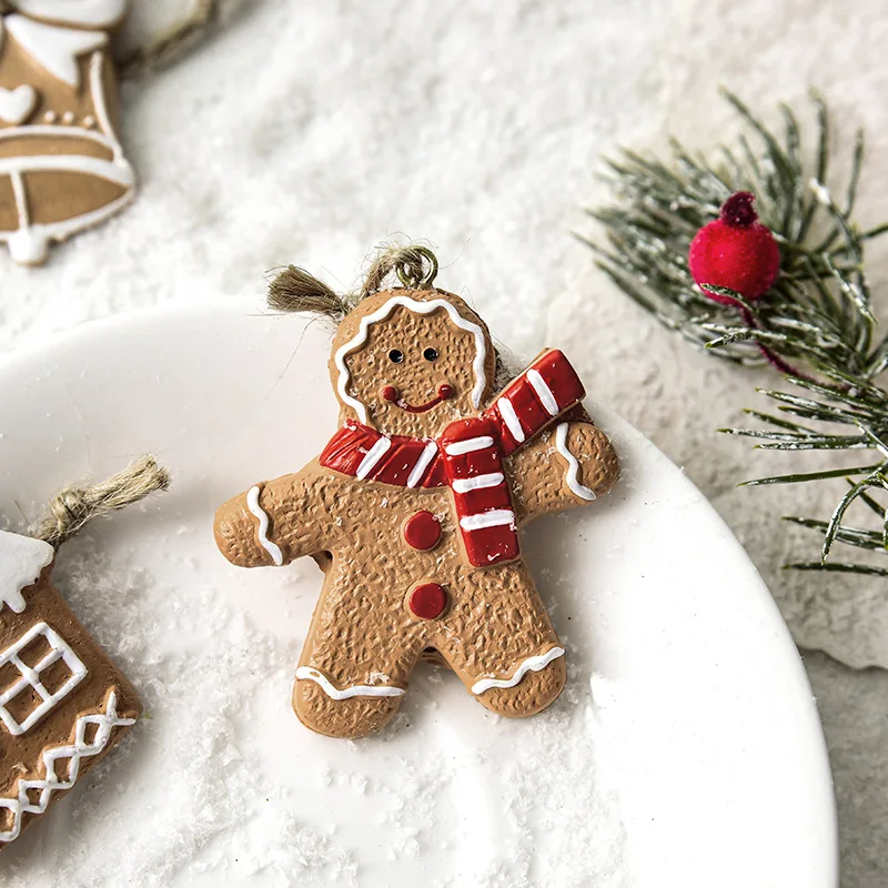 Christmas Resin Small Pendant Christmas Gingerbread Man Snowflake Bell Pendant Christmas Tree Decoration Supplies