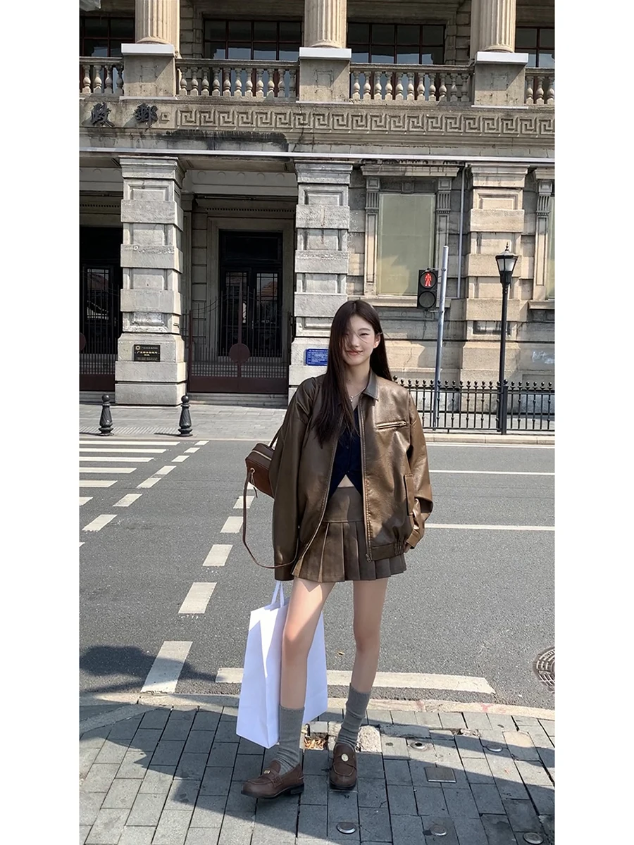 レッド人気ホールメラルレザージャケットレディース秋の新スタイル香港スタイルデザインヴィンテージバイクコーヒーカラージャケット