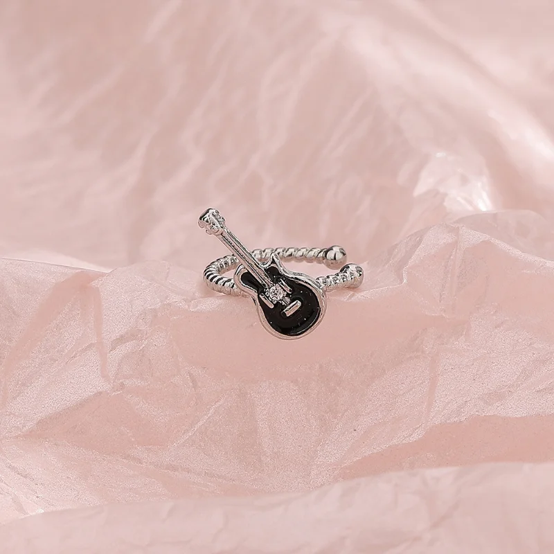 1 قطعة أسود أبيض الغيتار الأذن كليب أقراط للنساء فتاة لطيف ملاحظة الأذن الكفة حفلة موضة فضية اللون مجوهرات هدايا