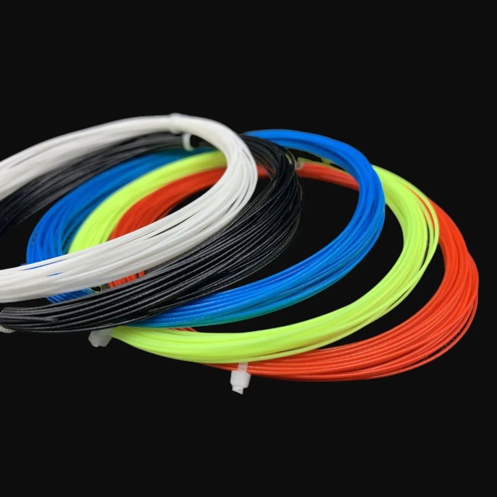 Cuerda de raqueta de bádminton de alta elasticidad, cuerdas de bádminton de entrenamiento a prueba de roturas de 0,7 MM, flexibilidad duradera, línea de raqueta colorida