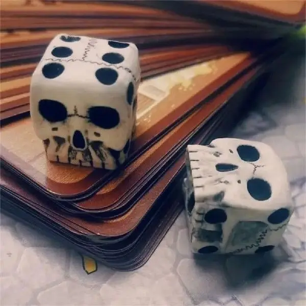 5/10pcs Skeleton Dice Magic School Movie Peripherals Creative Skull Ornaments Funny Halloween Gifts Game Props Party Supplies