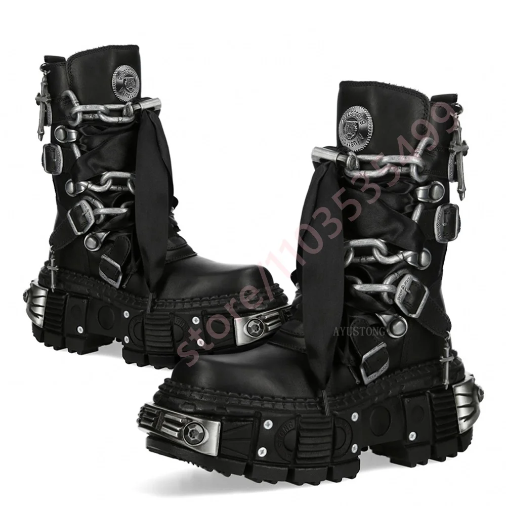 

Thick Sole Metal Studded Chain Motorcycle Boots 2025 New Round Toe Street Punk Rock Boots Fashion Sporty Casual Y2K Gothic Boots