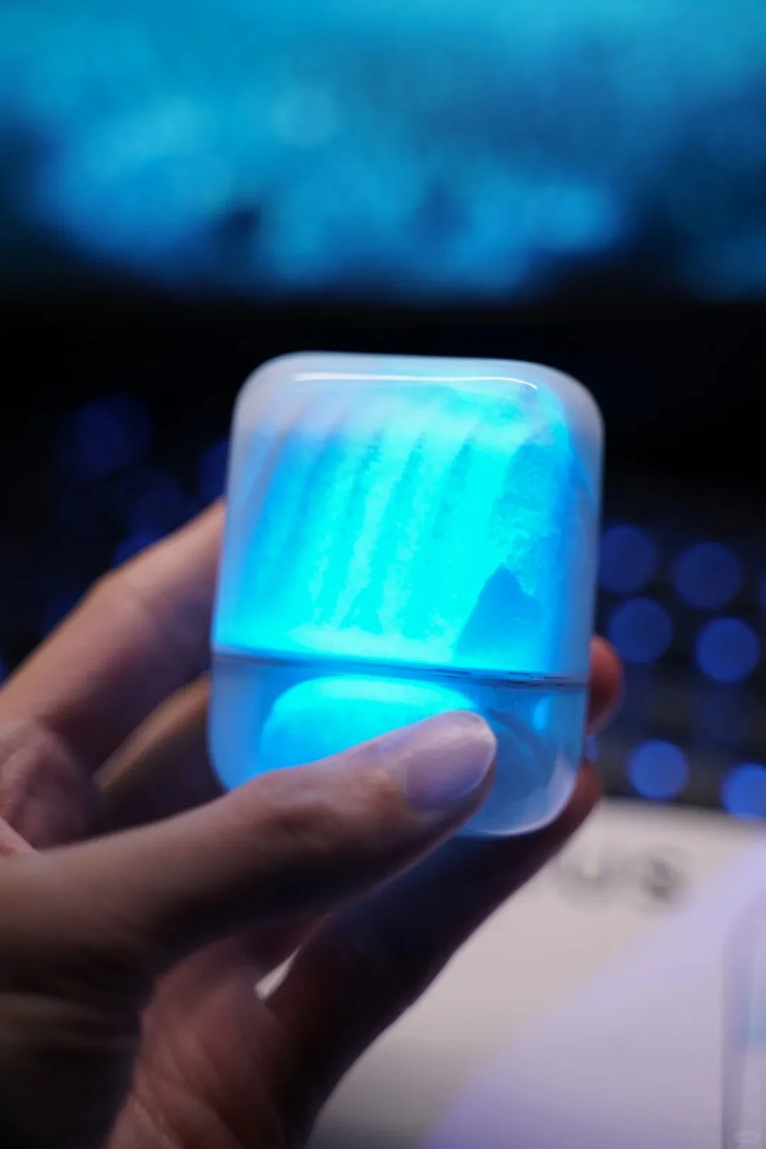 LIUP Night Light الرمال المتحركة سماعات لاسلكية AI الحد من الضوضاء مضيئة الزجاج الشفاف بلوتوث 5.4 Muisc سماعة الألعاب