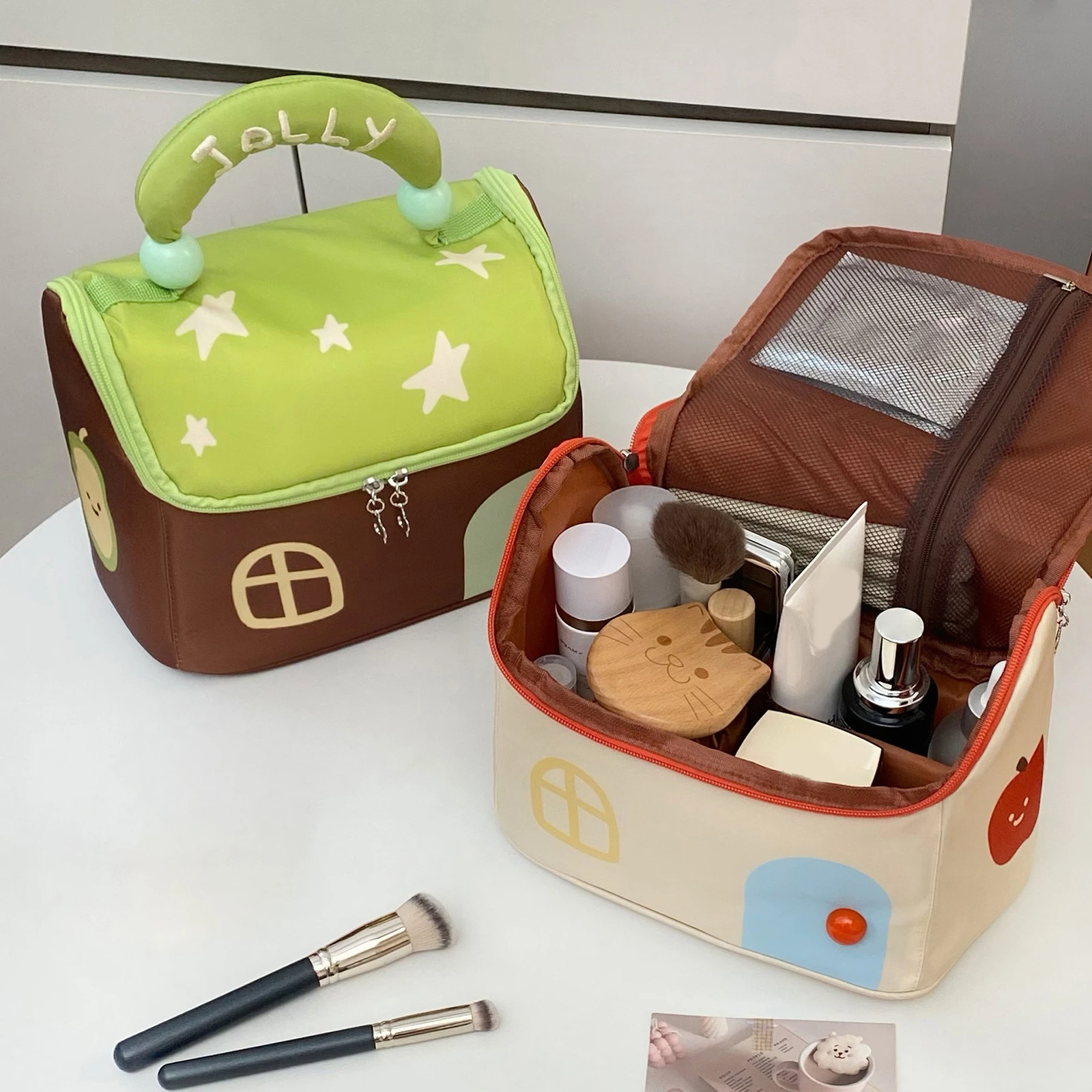 

Women Portable Makeup Bag Stylish Cute House Shaped Large Capacity Cosmetic Bag for Travel & Daily Life
