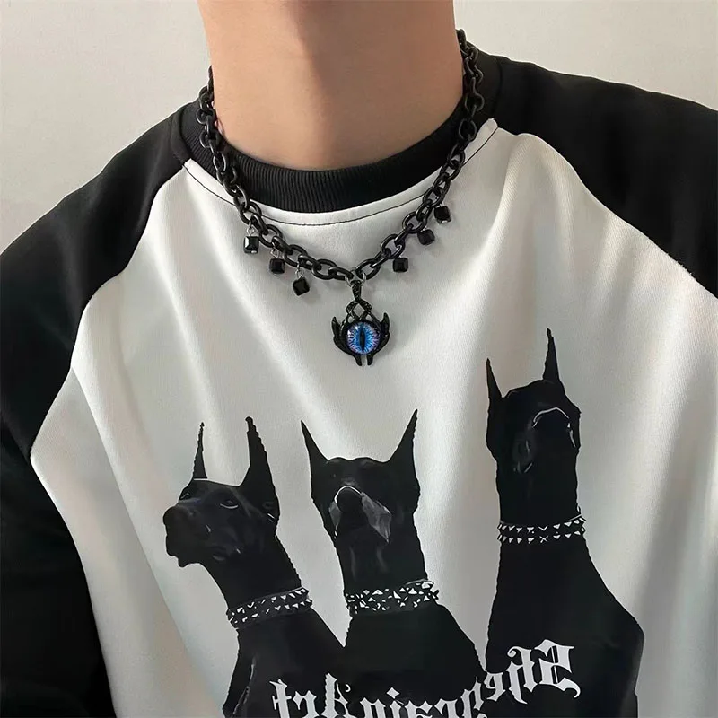 

Devil's Eye Design Unisex Collar Chain Hip Hop Style for Both Men and Women to Wear