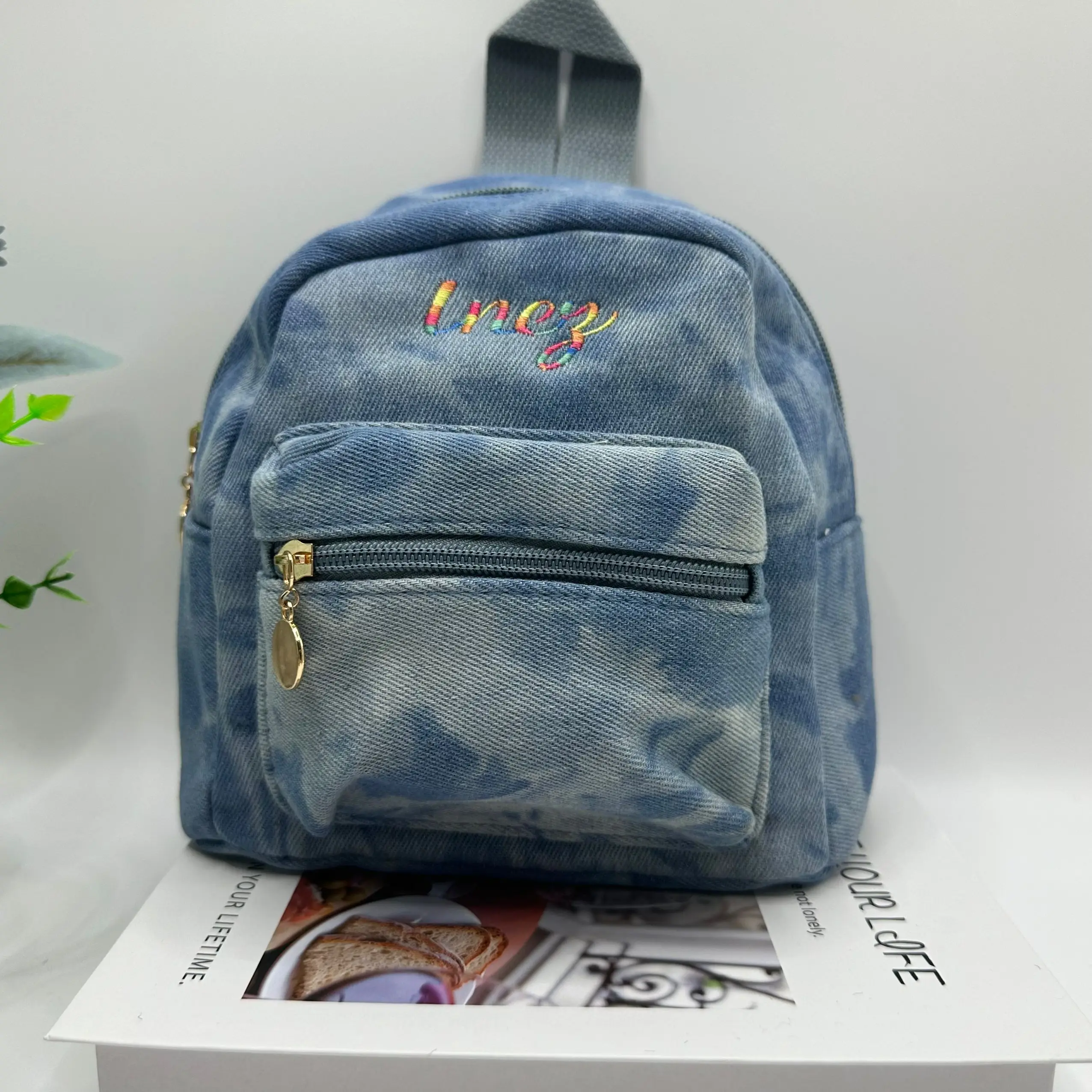 Op Maat Gemaakte Mini Vintage Denim Rugzak Met Gekleurde Draad Voor Dames Veelzijdige Schooltas Hoge Schoonheid Dames Rugzak