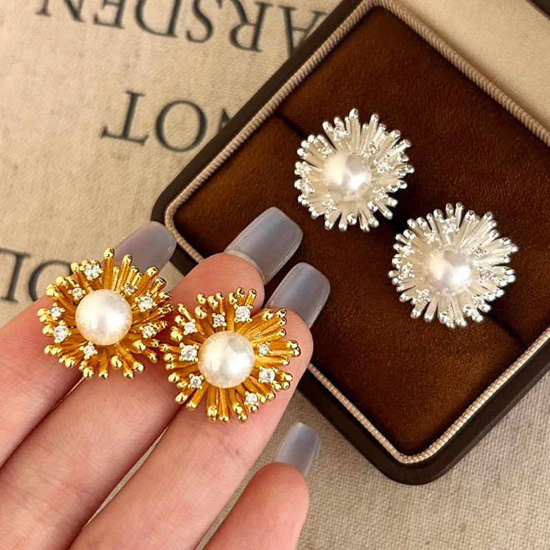

PONYKISS Tibetan Silver 18K Gold Plated Zircon Shell Pearl Flower Stud Earring for Women Classic Fashion Jewelry Plant Accessory