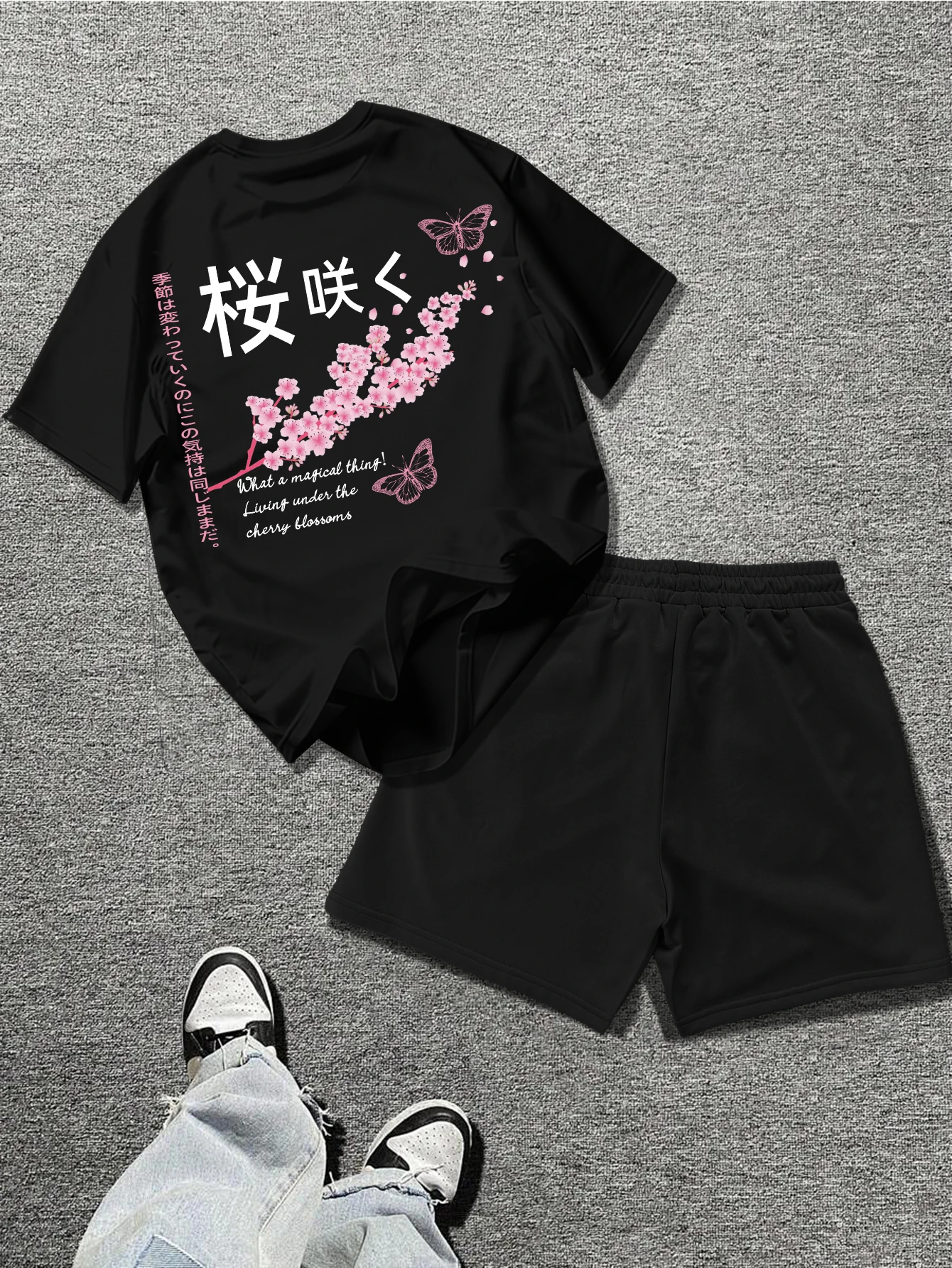 

Men's Japanese Sakura Butterfly Print Oversized T-shirt Casual O-neck Short Sleeve Streetwear Tops For Summer Daily Wear