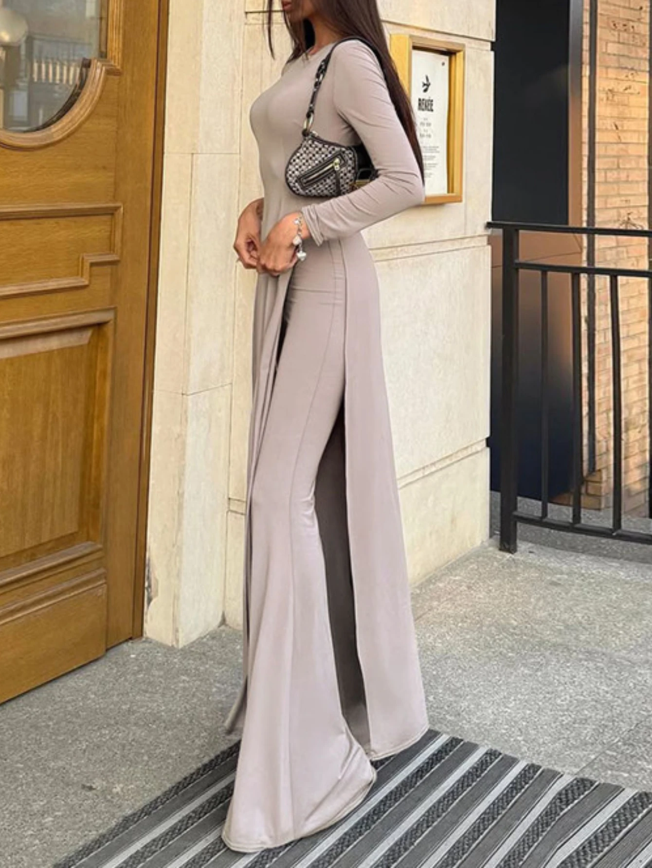 ソリッドツーピースセット レディース スリムフィット フレアパンツ トップス 軽量 セミシアー