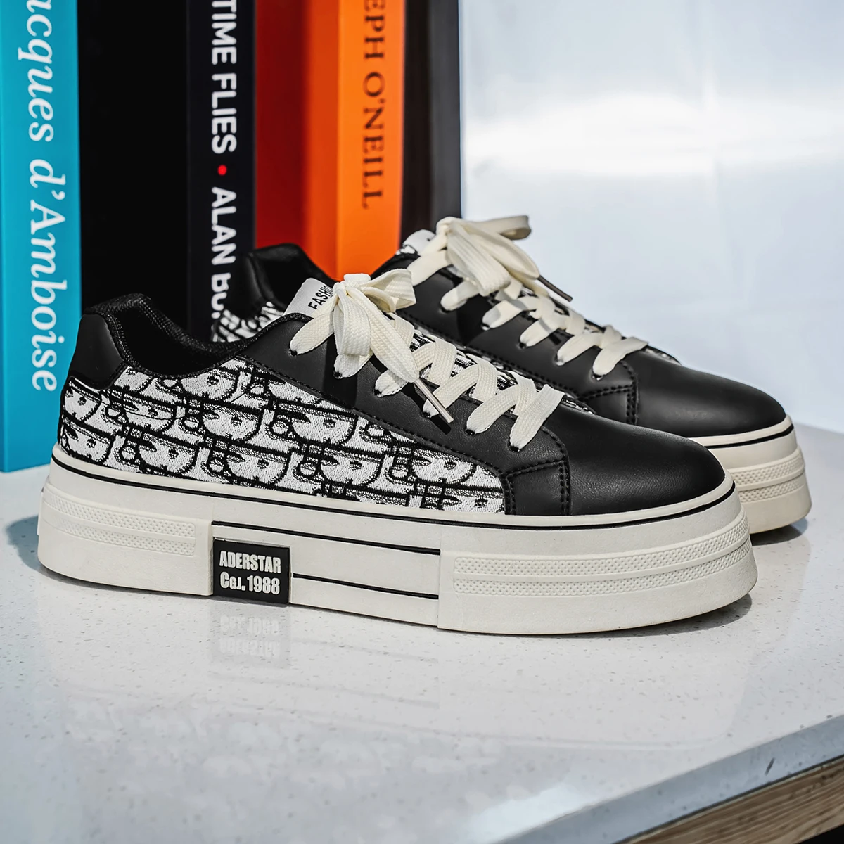 أحذية فلكنيز رجالية فاخرة أحذية رياضية كاجوال عصرية للرجال أحذية تزلج منخفضة الجودة للرجال أحذية رياضية ذات نعل سميك