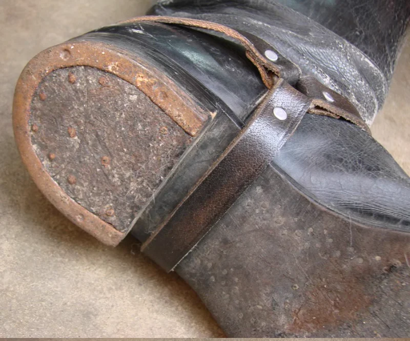 الأحذية الألمانية مع الأشرطة جلد البقر