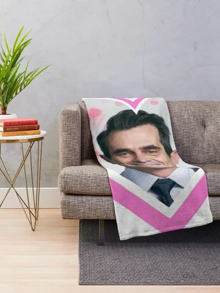 Modern family: Phil Dunphy heart Throw Blanket