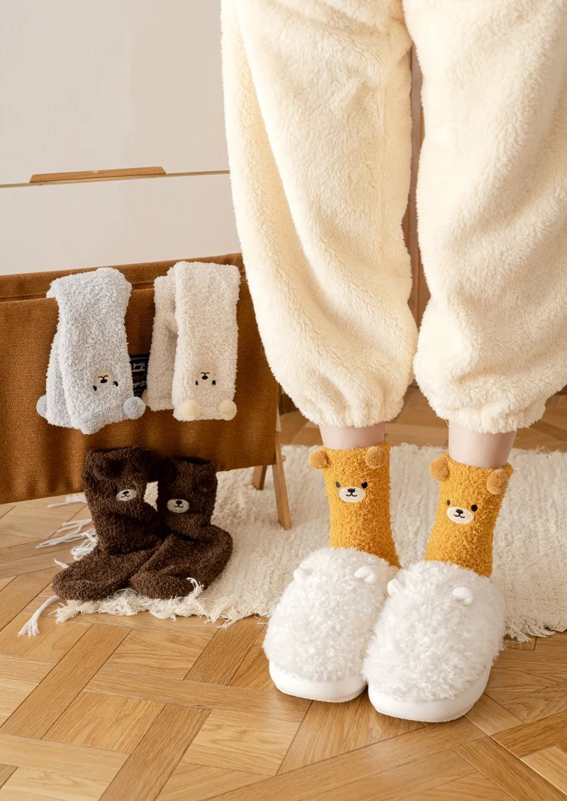4 Paar 3D Flauschige Damensocken mit Bären-Kawaii-Tiermuster, Dicke Fleece-Wärme-Socken im koreanischen Stil für Zuhause und zum Schlafen – Detail 10
