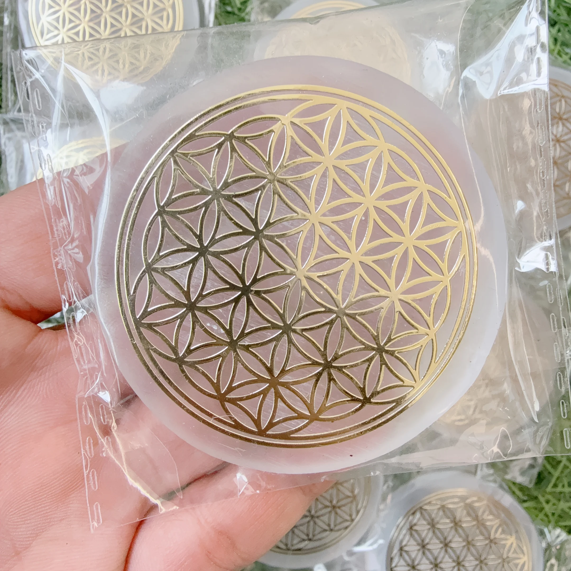 1pc Selenite Flower Charging Plate, Flower of Life Circle, selenite slab, Flower of life selenite plate, fibrous gypsum Selenite