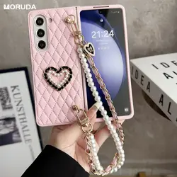 Luxury Leather Love Heart Hand Chain Case For Samsung Z Fold 5 4 3 Pearl Cover For Galaxy Z fold 4 z fold3 Soft Shockroof Case