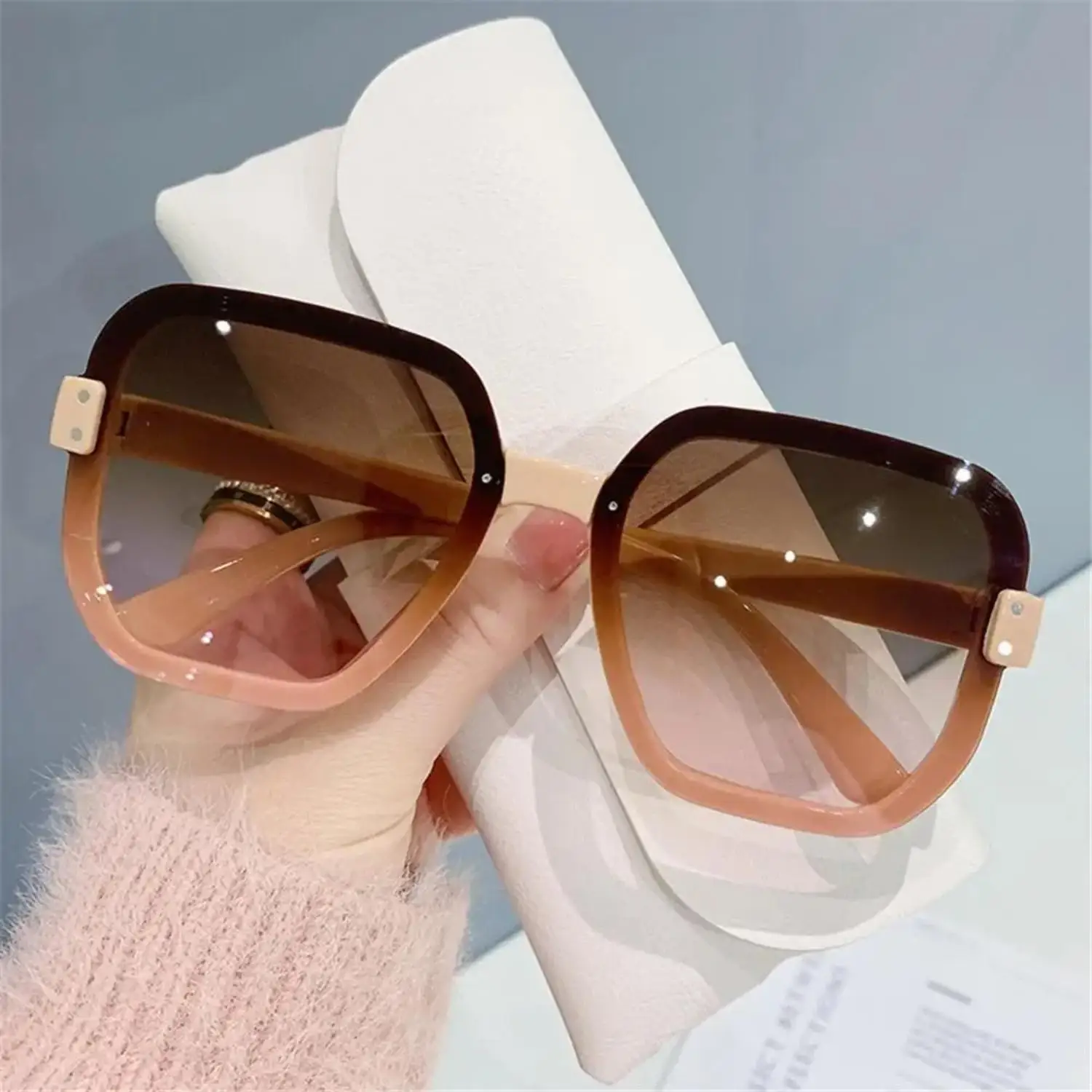 New Classic Vintage Square Sunglasses Woman Gradient Mirror Frameless Sun Glasses Female Retro Fashion Rimless Oculos De Sol