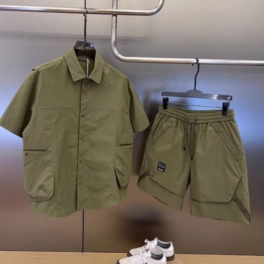 

Utility 2PCS Outfits Men Summer Short Sleeve Shirt & Elastic Waist Cargo Shorts Streetwear Pocket Tracksuit Clothes Set