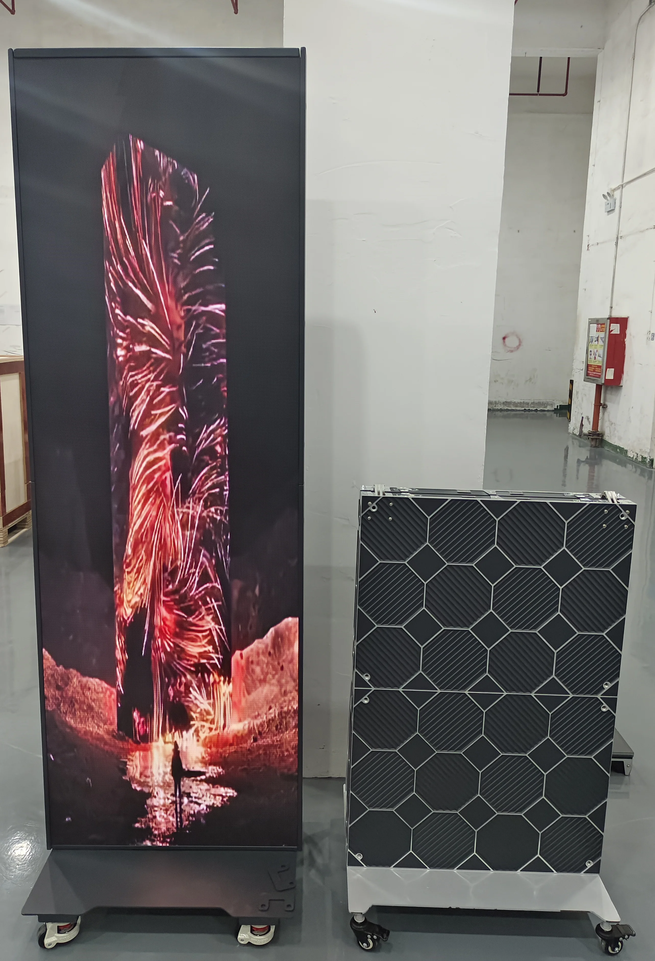 WIFI USB Control Stehende Led Poster Display 1920X640mm Tragbare Led Poster Bildschirm Faltbare Indoor Led Display bildschirm Poster