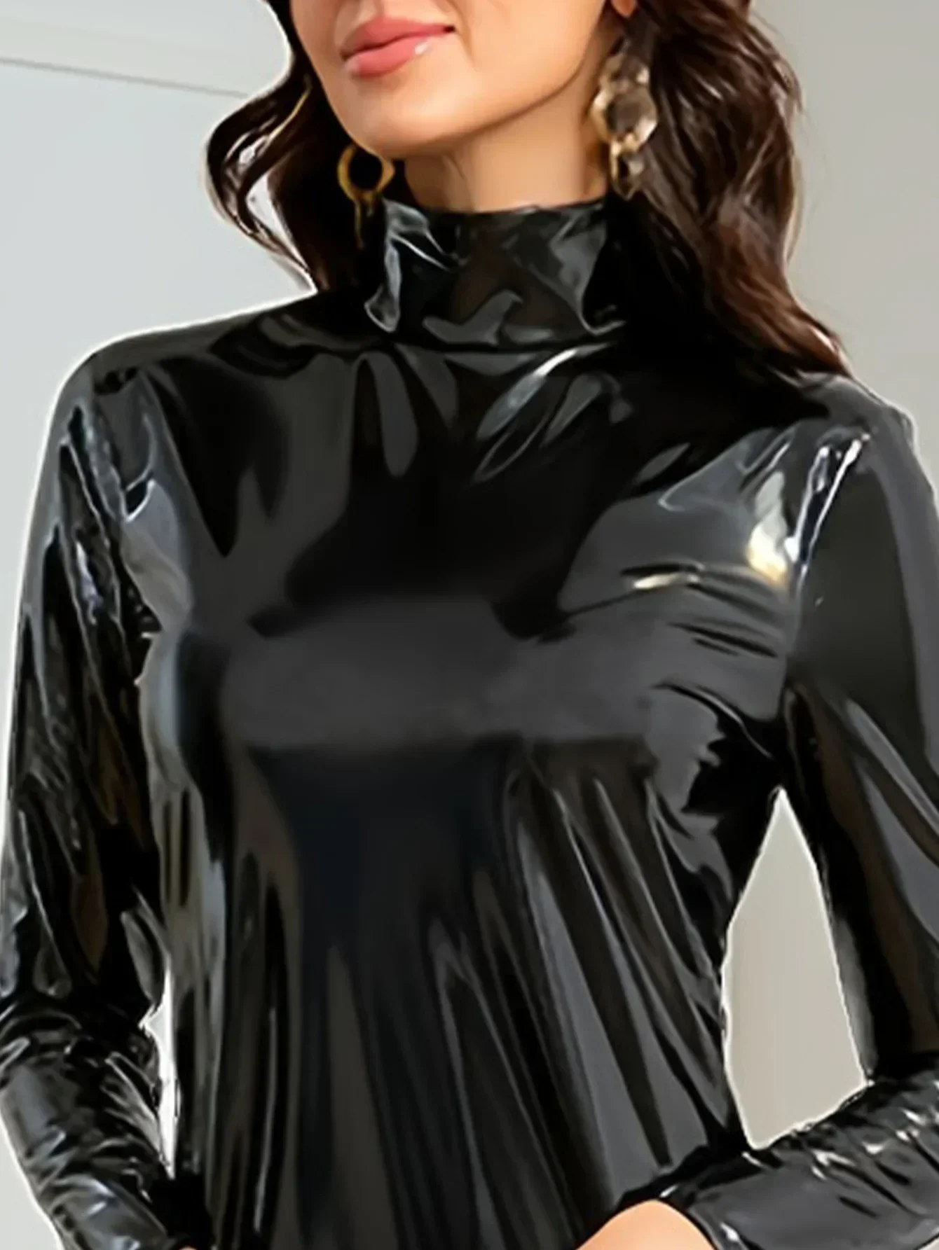 Elegantes Maxikleid aus schwarzem Lackleder für Damen, mit hohem Kragen, langen Ärmeln, figurbetontem Schnitt und Bleistiftform, glänzend, mit Latex-Optik, für Partys, Clubs und Abendveranstaltungen, Neu. – Detail 6