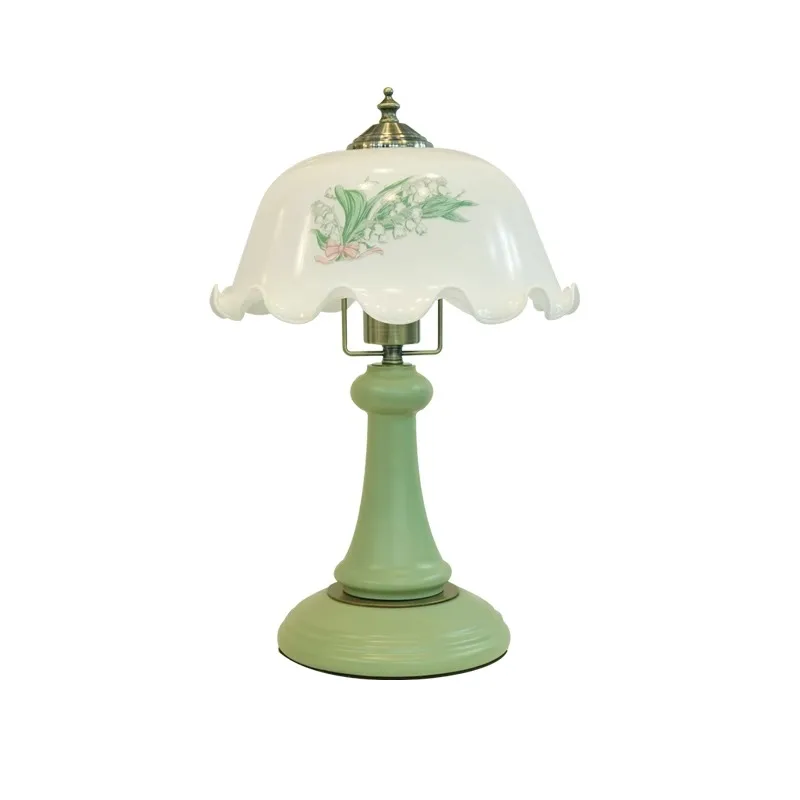 

Высококачественная настольная лампа для спальни, прикроватная лампа, высокий смысл, американская ретро-зеленая лилия долина, цветочное стекло, французская атмосфера, лам