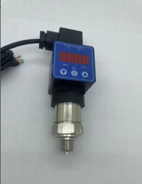

Oil Water Gas Pressure Transmitter with LED Display M14x1.5 9-36VDC 4-20mA absolute pressure transmission.