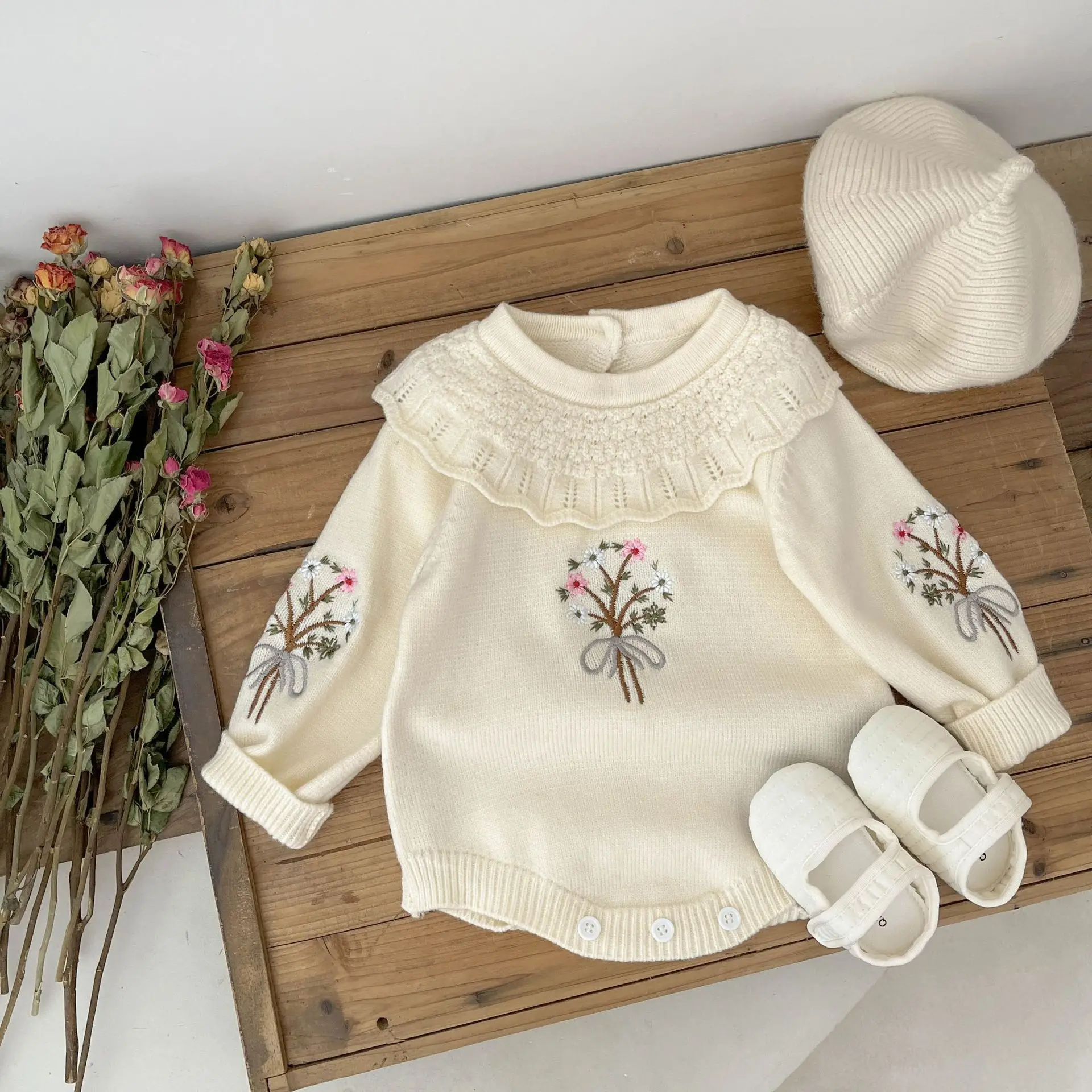 Baby Clothing 2024 Spring and Autumn Baby Knitted Lotus Collar Long-sleeved Clothes Girl Embroidered Sweater Casual Romper