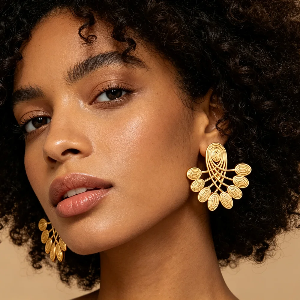 Vintage 18K vergoldetes florales geflochtenes Ohrringe-Ring-Set für Damen, afrikanischer ethnischer Statement-Schmuck, Hochzeitsgeschenk – Detail 2