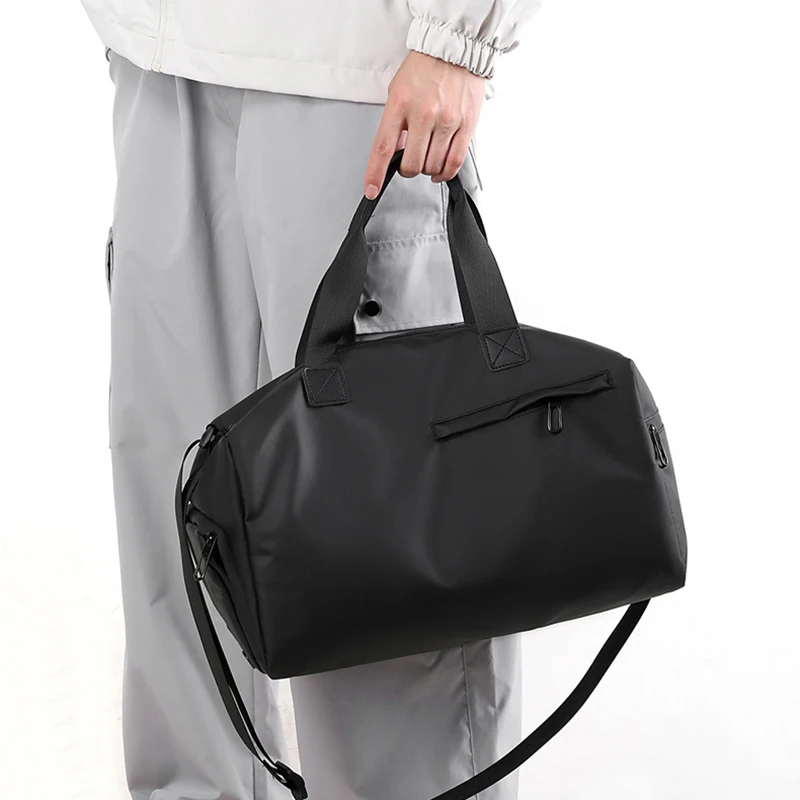 حقائب سفر عصرية للنساء سعة كبيرة حقيبة رياضية للرجال مقاوم للماء عطلة نهاية الأسبوع كيس رحلة أنثى حقيبة ساعي جافة ورطبة