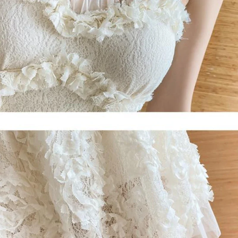 Super Fairy Temperament ชุดว่ายน้ําชิ้นเดียวสีทึบชุดยกทรงลูกไม้พร้อมสายรัดด้านหลังสัมผัสกลับชุดว่ายน้ําลําลองชายหาด