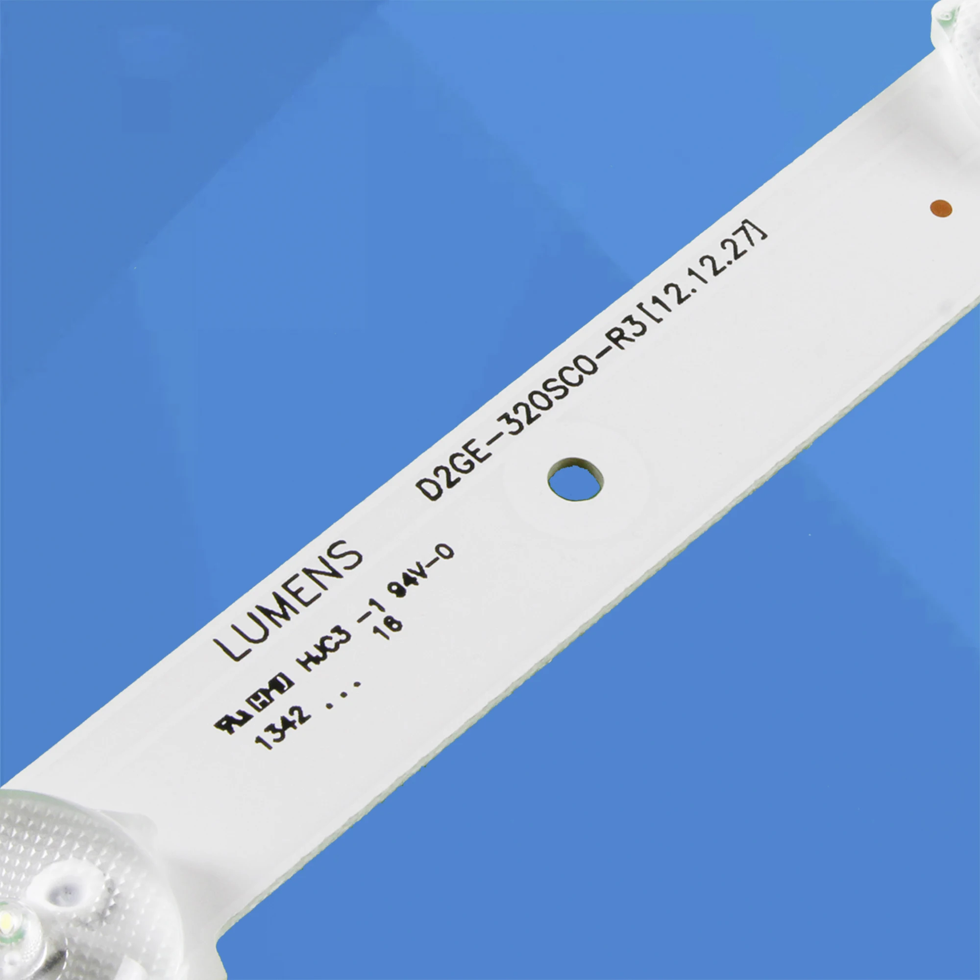 5piece/lot 650mm LED Lamp Strip 9 Leds 2013SVS32H D2GE-320SC0-R3 For UA32F4088AR UA32F4088 UA32F4000AR CY-HF320AGEV3H UE32F5000