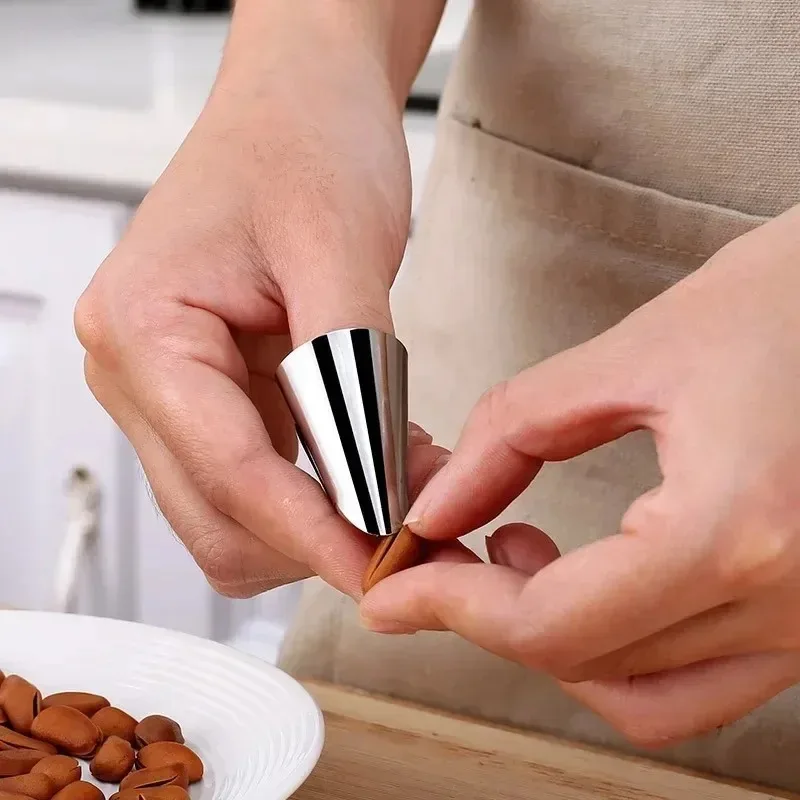 1PC Stainless Steel Kitchen Cutting Finger Protection Tools Finger Protectors Peanut Sheller Vegetable Nuts Peeling Finger Guard
