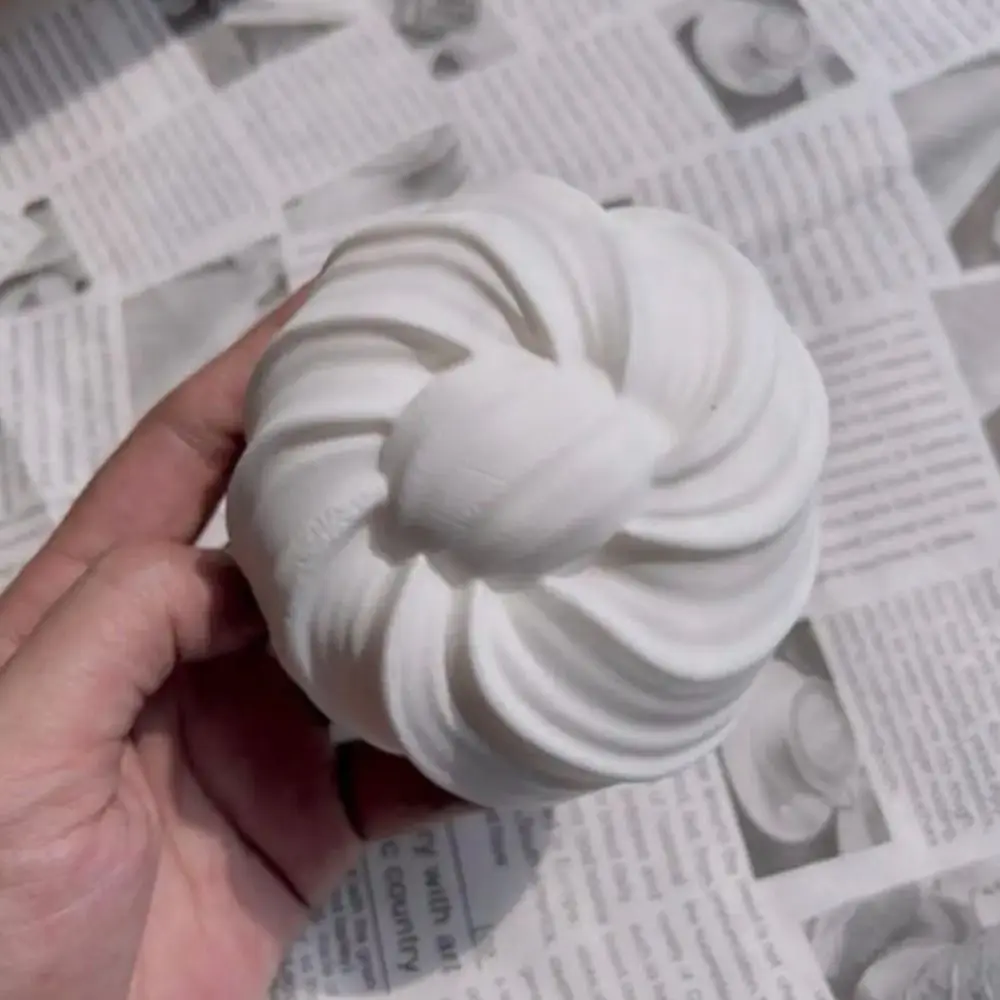 Bread Squeeze Super Soft Chocolate Flower Rolls Squeeze Realistic Bread PU Material White Bread Squeeze Slow Rebound Sensory