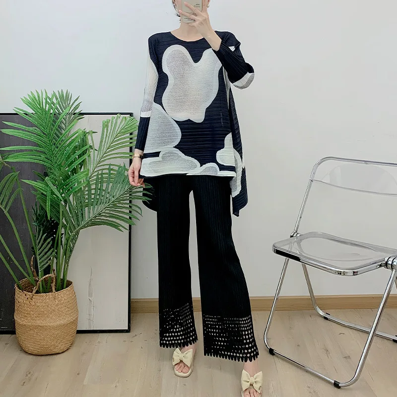 

2023 Autumn Pleated Cloud Printing Loose Slimming Covering Large Stretch Fashionable Elegant Pleated Set